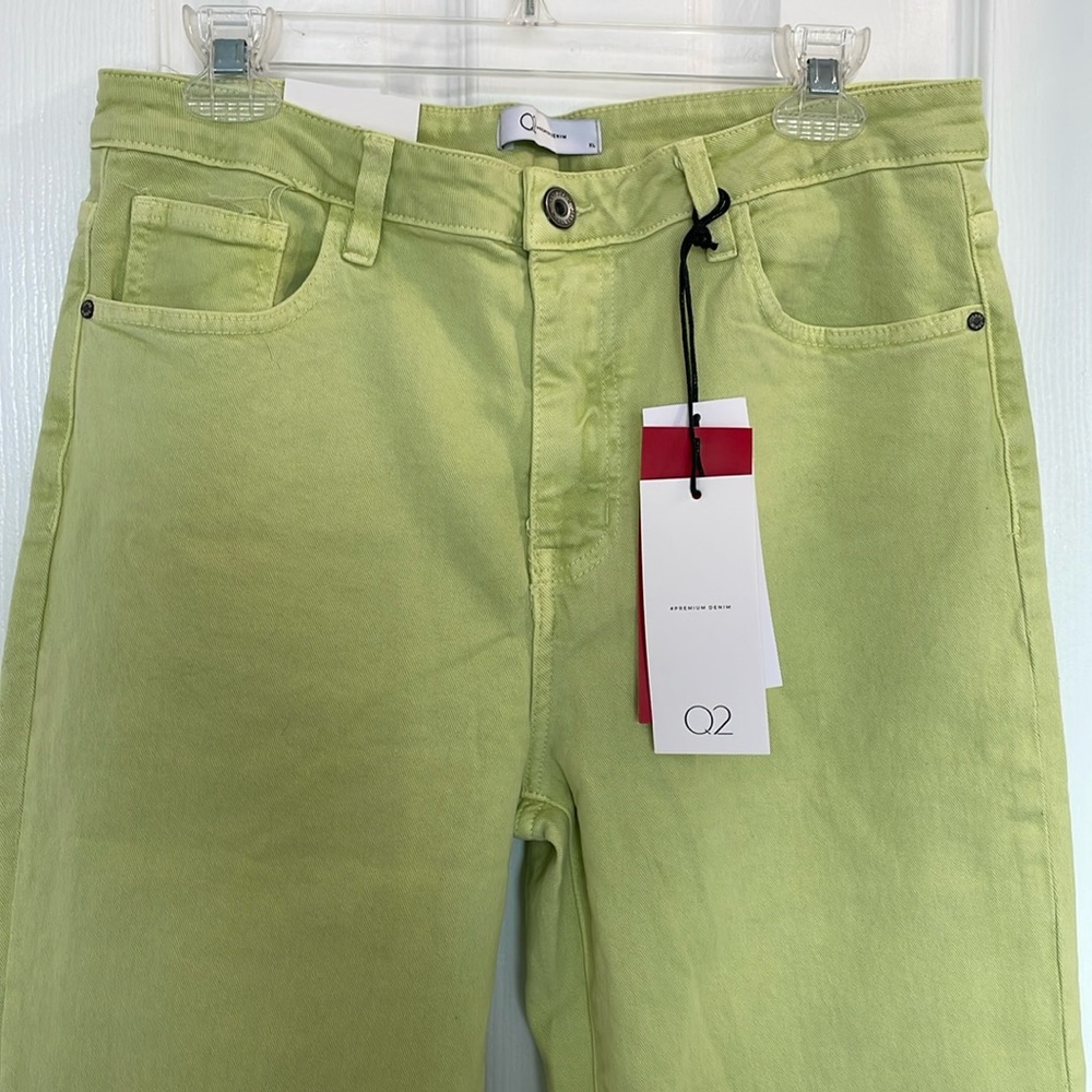 Q2 Cropped Wide Cuffed Hem High Rise 5 pocket button fly Jean ELECTRIC GREEN 10